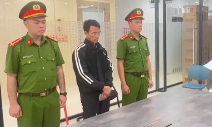 Phó giám đốc ngân hàng ở Quảng Ngãi cùng vợ lừa đảo 61 tỷ đồng