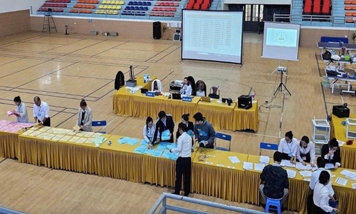 Vụ trả giá 30 tỷ đồng/m2 đất rồi bỏ cuộc: Người 