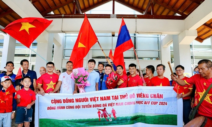 Đội tuyển Việt Nam tới Lào, sẵn sàng cho trận ra quân ở ASEAN Cup 2024