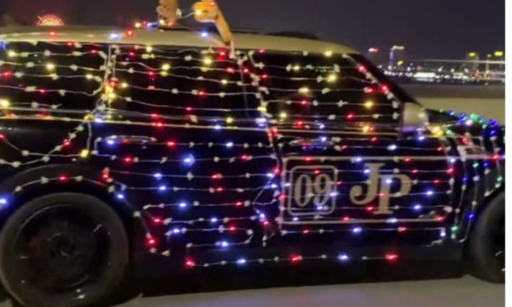 Xử phạt chủ ô tô lắp đèn led kín xe diễu hành trên phố để quay TikTok ở Đà Nẵng