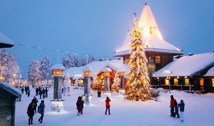 Khám phá ngôi làng của ông già Noel, có gì mà hút nhiều khách du lịch đến vậy?