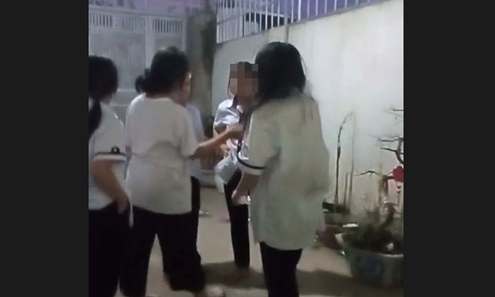 Vụ nữ sinh lớp 6 bị nhóm bạn tìm đến nhà vây đánh: Công an 
