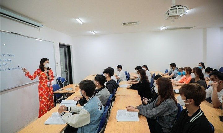 Ngành học được giảm từ 70-100% học phí