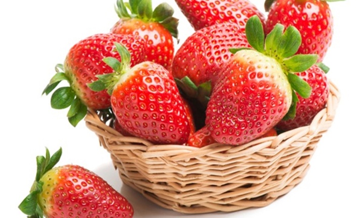 Cách dùng quả dâu chín bồi bổ sức khỏe