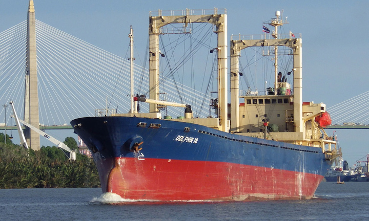 Cứu nạn kịp thời 18 thuyền viên gặp tai nạn nguy hiểm trên vùng biển quốc tế