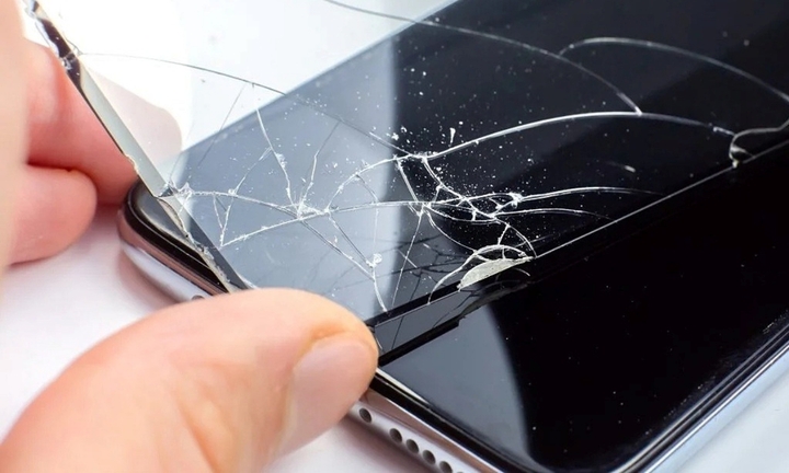 Có cần dán kính kính cường lực cho iPhone?