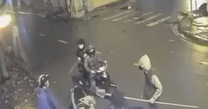 Tóm gọn 4 thanh thiếu niên đi cướp xe máy trong đêm để lấy tiền chơi game