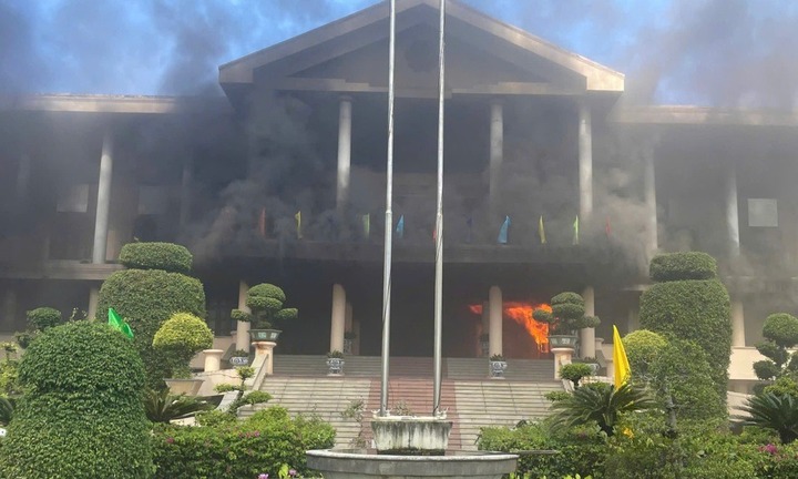 Vụ cháy trụ sở UBND tỉnh Bình Phước: Nguyên nhân ban đầu