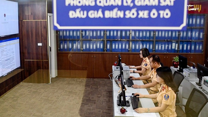 Biển số xe trúng đấu giá có phải là tài sản?