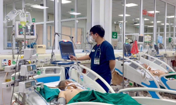 Nhiều người trưởng thành mắc viêm phổi nặng, chuyên gia chỉ ra nguyên nhân