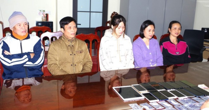 Bóc gỡ đường dây chuyên mua bán trái phép hàng nghìn tài khoản ngân hàng