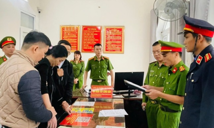 Clip: Nghe lệnh bắt giam, 