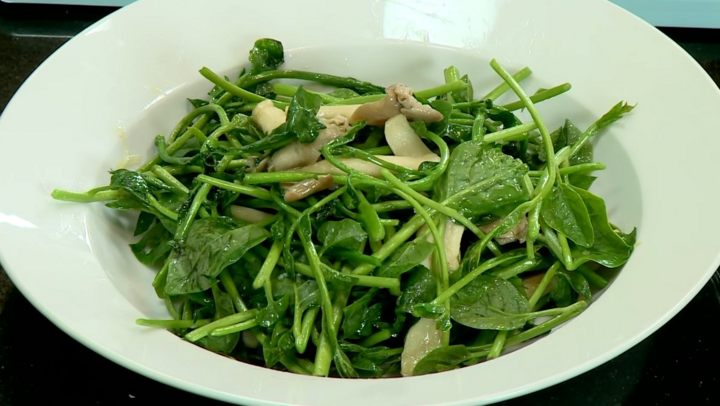 Ai không nên ăn rau mồng tơi?