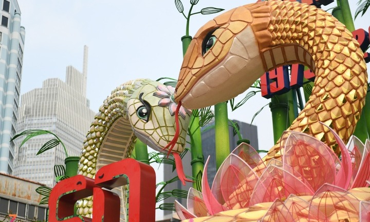 Đôi linh vật Kim Tỵ- Ngân Tỵ 