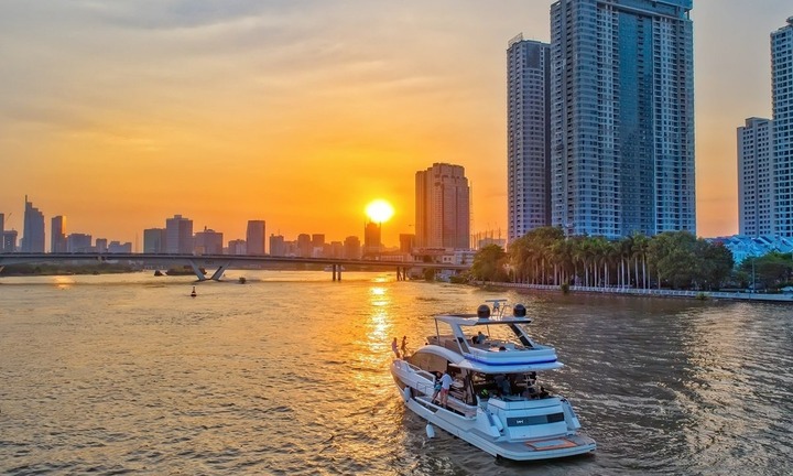 Trải nghiệm mới lạ tour đường sông Sài Gòn