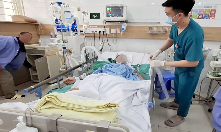 Chuyên gia cảnh báo nguy cơ sau những cuộc nhậu dịp Tết