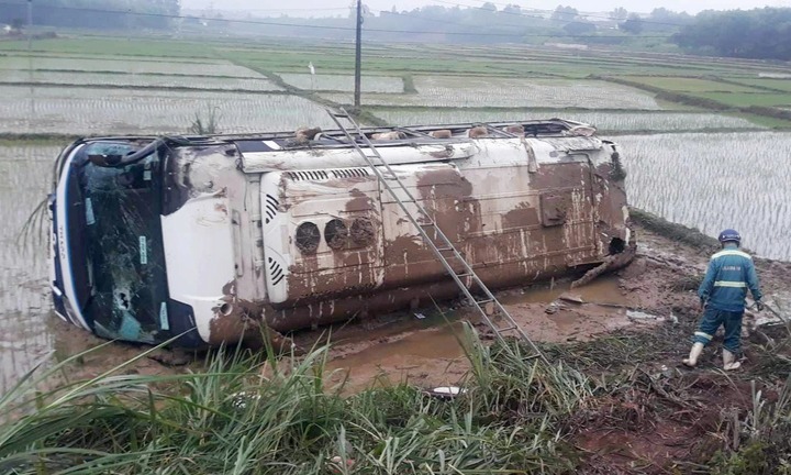 Tin tức tai nạn giao thông mới nhất ngày 27/1: Va chạm với xe ô tô, người đàn ông tử vong