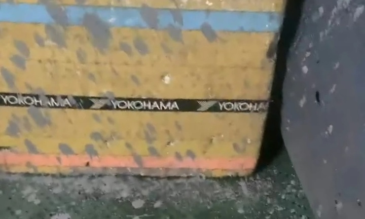 Đại lý bia, nước ngọt ở Long An bị tạt mắm tôm ngay ngày đầu năm mới