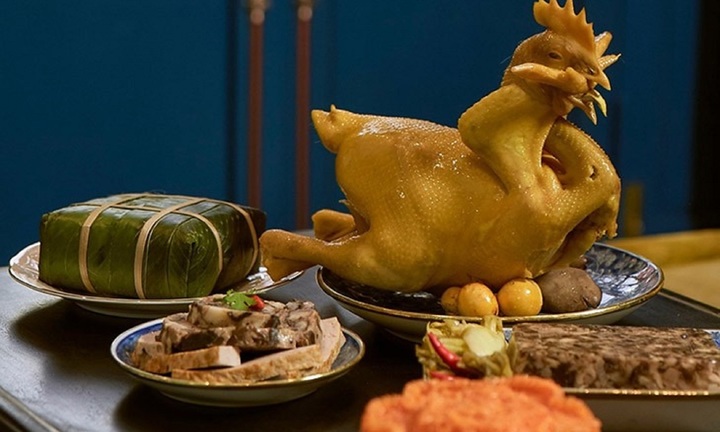 Làm cơm cúng dùng thịt vịt, thịt ngan thay thịt gà được không?