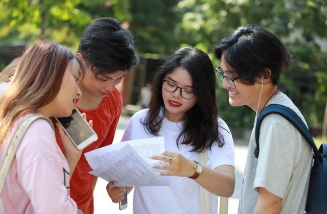 Nhiều trường đại học duy trì phương thức xét tuyển học bạ năm 2025