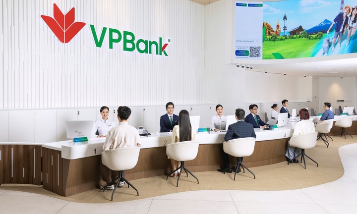 Thành viên HĐQT VPBank dự kiến chi hàng trăm tỷ đồng 