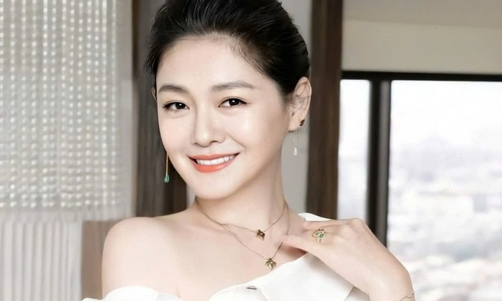 Hé lộ góc khuất hôn nhân đầy nước mắt của Từ Hy Viên