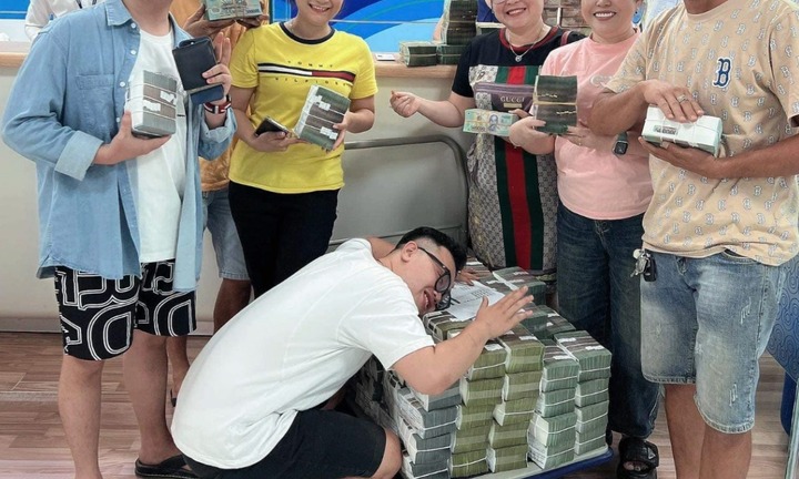 Vươn mình sau trúng số: Đại gia đình ở Tây Ninh trúng độc đắc hơn 34 tỷ đồng