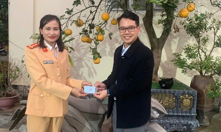 Bất ngờ được CSGT mời đến nhận lại xe sau 4 năm bị trộm