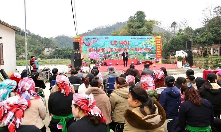 Đặc sắc hội Đền làng Lúc của đồng bào dân tộc Tày ở Lào Cai