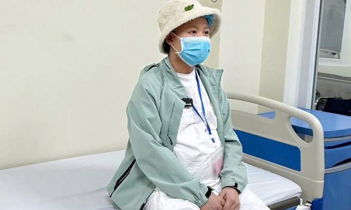 Sản phụ 27 tuổi mắc ung thư tử cung bật khóc đón con khỏe mạnh