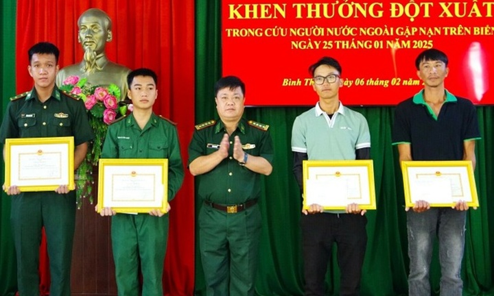 Tin tức thời sự hôm nay (8/2): Tuyên dương 4 người cứu du khách ở biển Mũi Né