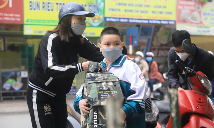 Hà Nội: Đảm bảo đủ điều kiện giữ ấm trong lớp học, phòng chống rét cho học sinh