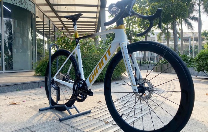 Việt Nam “tiếp viện” xe đạp cho cua-rơ tại giải châu Á