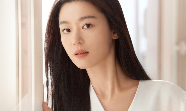 “Mợ chảnh” Jeon Ji Hyun bị điều tra thuế: Đại diện của nữ minh tinh nói gì?