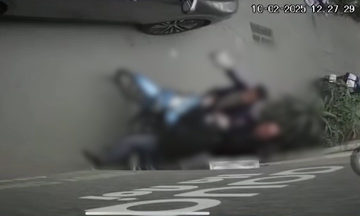 Vụ nam shipper bị tài xế ô tô Lexus hành hung ở Hà Nội: Nạn nhân bị chấn động não