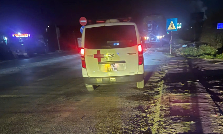 Xử phạt tài xế xe cứu thương liên tục hú còi ưu tiên không đúng quy định