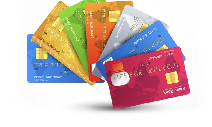 Gửi tiền vào thẻ ATM có bị mất phí không?