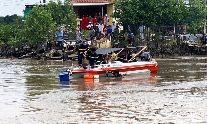 Vụ bé trai 3 tuổi mất tích ở Cà Mau: Thi thể tìm thấy ở đâu?