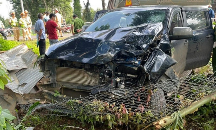 Vụ xe bán tải tông 3 người trong gia đình tử vong: Diễn biến mới nhất