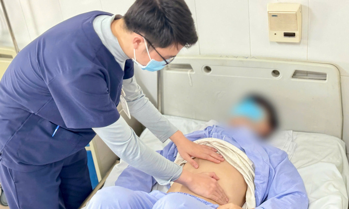 Rùng mình nam thanh niên 20 tuổi mắc 3 loại ký sinh trùng trong cơ thể từ thói quen hàng ngày