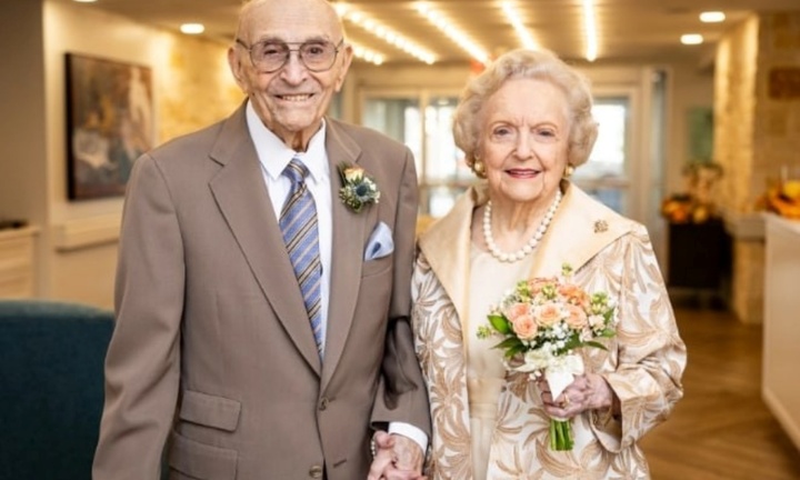 Cặp đôi tìm thấy tình yêu ở độ tuổi gần 100 tại viện dưỡng lão, nói một câu khiến ai cũng gật gù