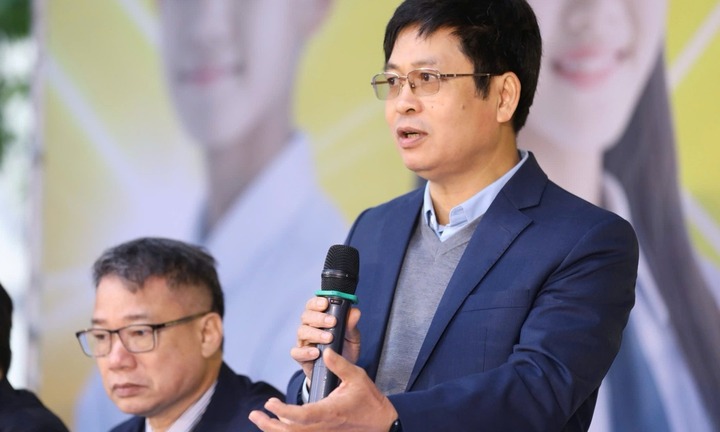 Vụ trưởng Giáo dục Trung học: Học sinh cần chủ động nhiều hơn, không nên phụ thuộc vào học thêm