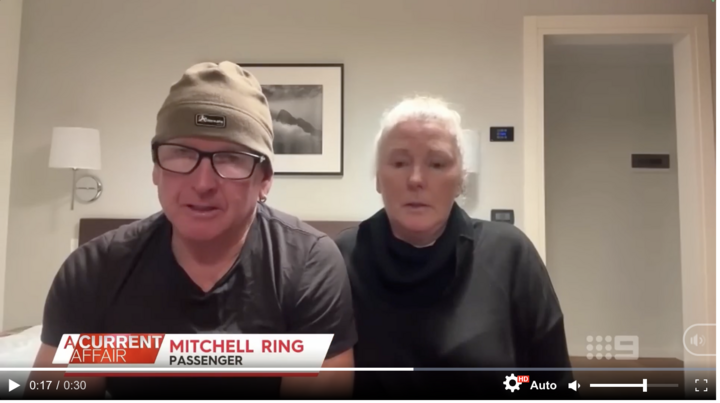 Clip: Cặp vợ chồng ngồi cạnh một thi thể suốt 4 tiếng trên máy bay