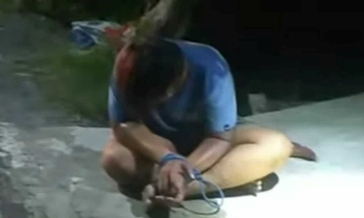 Rình mò cô gái đang tắm, tên yêu râu xanh nhận bài học nhớ đời