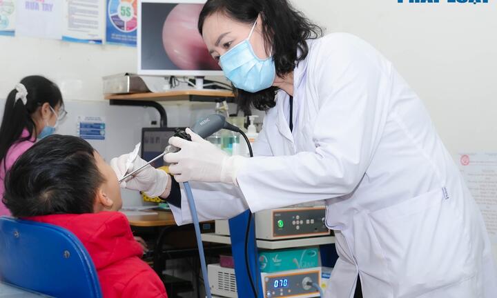 Chuyên gia cảnh báo viêm đường hô hấp cấp ở trẻ vẫn gia tăng