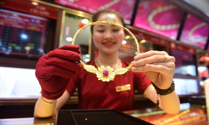 Giá vàng chiều nay (1/3): Giao dịch ổn định