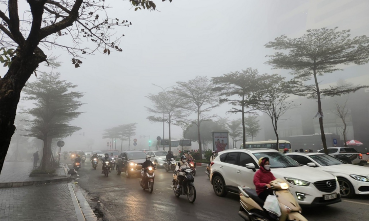 Miền Bắc chìm trong mưa phùn, sương mù trước khi đón đợt không khí lạnh mạnh