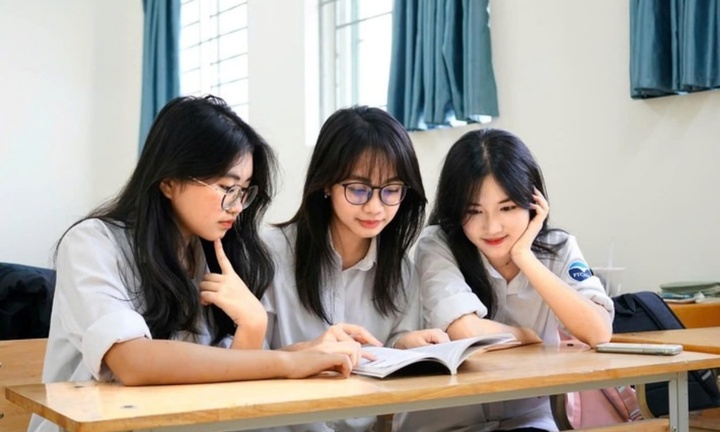 Tuyển sinh lớp 10: Tỉnh nào cho thí sinh biết điểm thi mới đăng ký nguyện vọng?