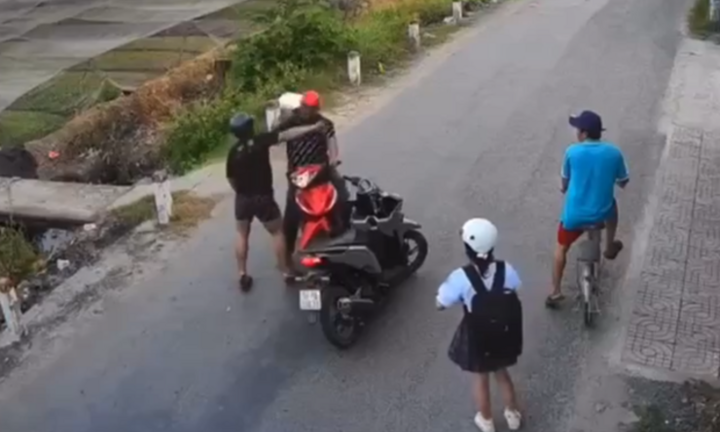 Tin pháp luật nổi bật 24h qua: Triệu tập nam thanh niên đánh người sau va chạm xe máy ở Bình Chánh