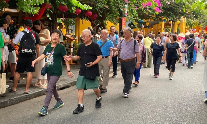 Từ ngày 15/3, công dân 12 nước được miễn thị thực nhập cảnh Việt Nam